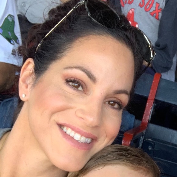 Meet your Posher, Stephanie - Picture 1 of 1